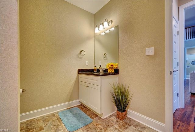 411 Maple RD, Yorktown, VA 23690