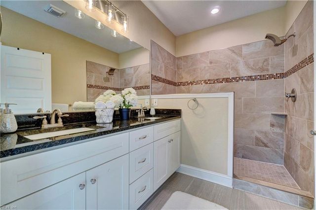 411 Maple RD, Yorktown, VA 23690