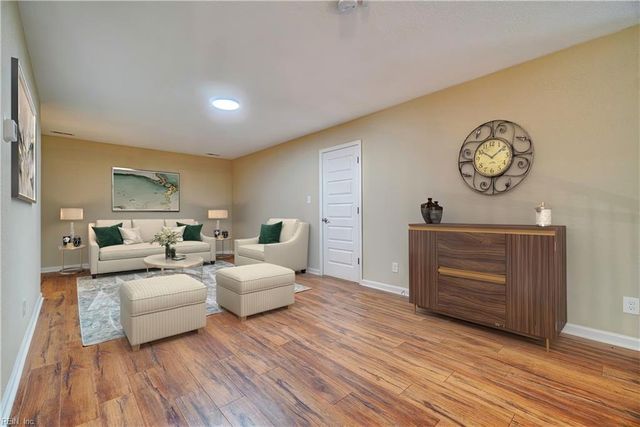 411 Maple RD, Yorktown, VA 23690