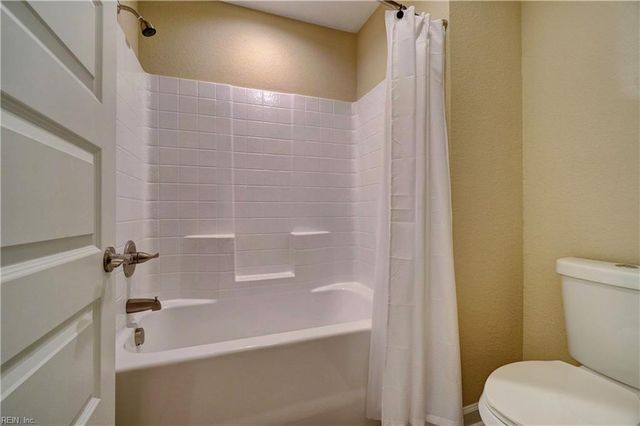 411 Maple RD, Yorktown, VA 23690