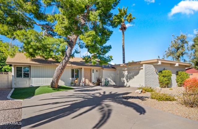 7526 N VIA DE LA CAMPANA A --, Scottsdale, AZ 85258