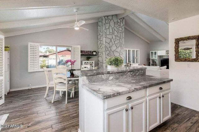 7526 N VIA DE LA CAMPANA A --, Scottsdale, AZ 85258