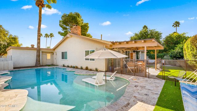 7526 N VIA DE LA CAMPANA A --, Scottsdale, AZ 85258