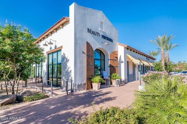 7526 N VIA DE LA CAMPANA A --, Scottsdale, AZ 85258