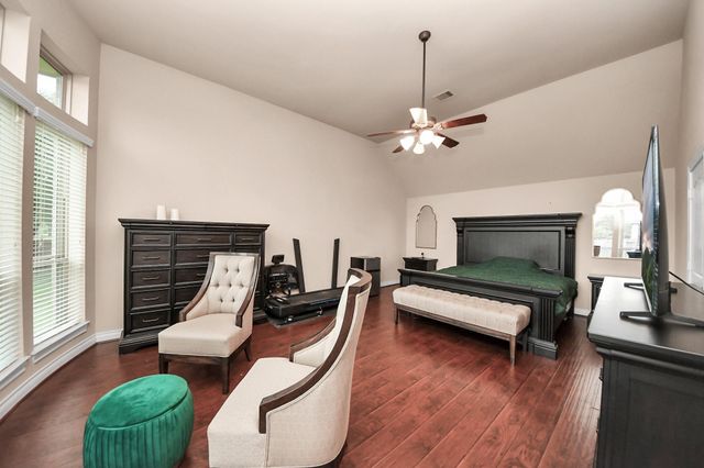 16211 Canova Hill Lane, Houston, TX 77044