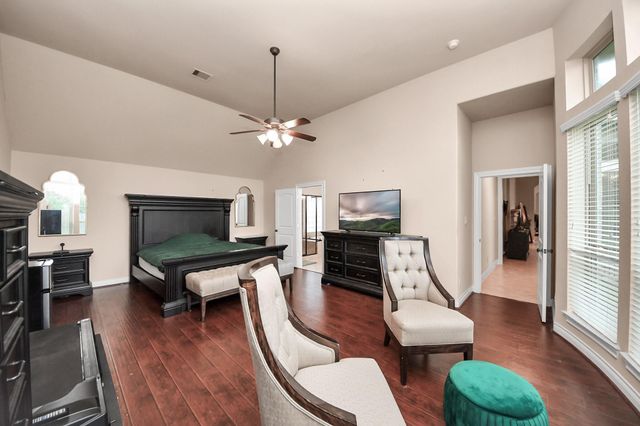 16211 Canova Hill Lane, Houston, TX 77044