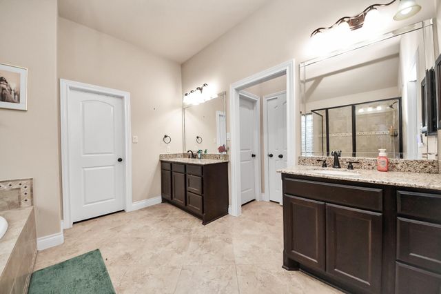 16211 Canova Hill Lane, Houston, TX 77044
