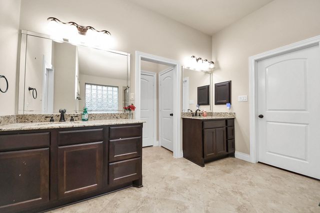 16211 Canova Hill Lane, Houston, TX 77044