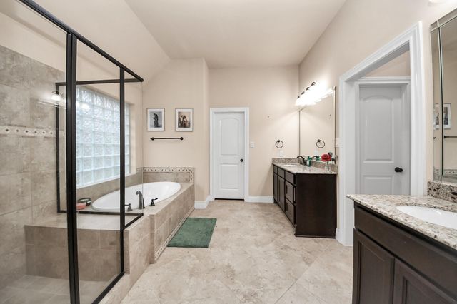 16211 Canova Hill Lane, Houston, TX 77044