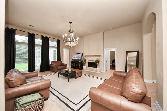 16211 Canova Hill Lane, Houston, TX 77044