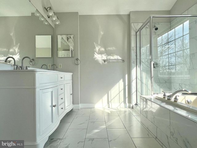 2026 WEITZEL CT, Frederick, MD 21702