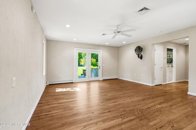 214 Hope Road, Tinton Falls, NJ 07724