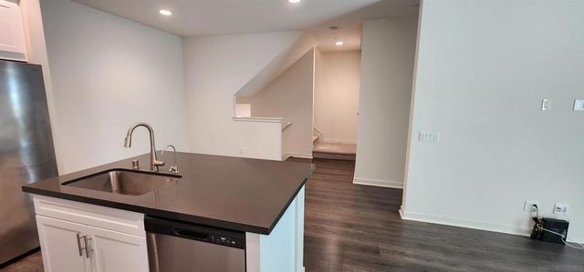 321 Canoe Ct., Santee, CA 92071