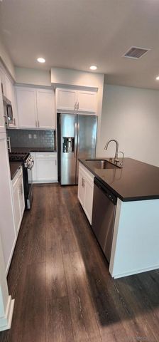321 Canoe Ct., Santee, CA 92071