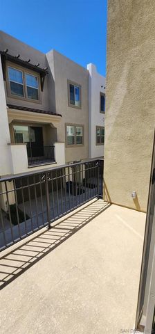 321 Canoe Ct., Santee, CA 92071