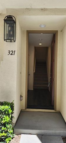 321 Canoe Ct., Santee, CA 92071