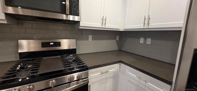 321 Canoe Ct., Santee, CA 92071