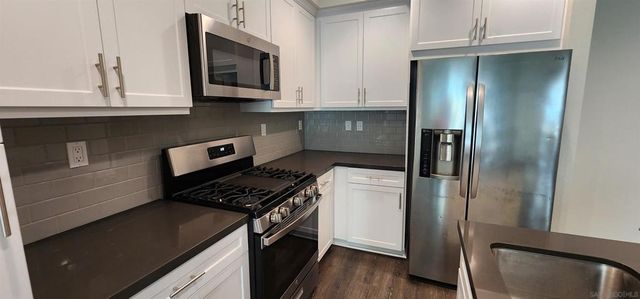 321 Canoe Ct., Santee, CA 92071
