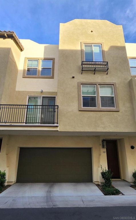 321 Canoe Ct., Santee, CA 92071