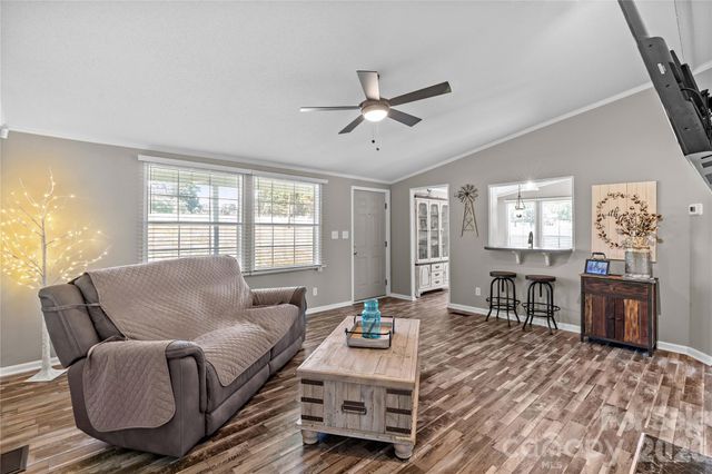 777 Midway Road, Statesville, NC 28625