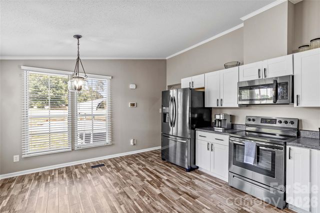 777 Midway Road, Statesville, NC 28625