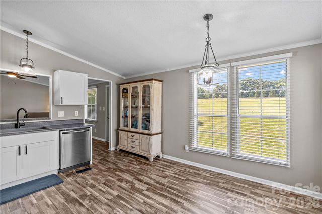 777 Midway Road, Statesville, NC 28625