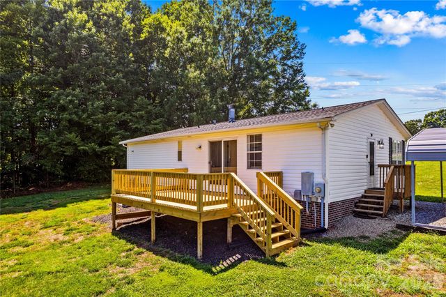777 Midway Road, Statesville, NC 28625