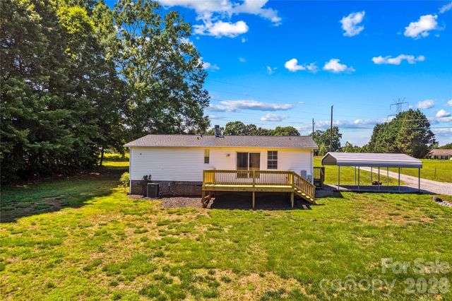 777 Midway Road, Statesville, NC 28625