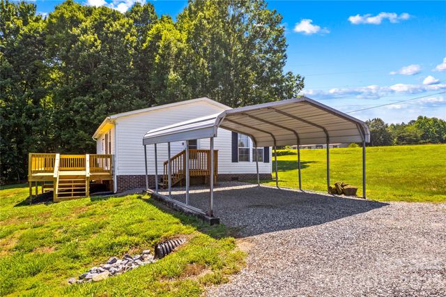 777 Midway Road, Statesville, NC 28625