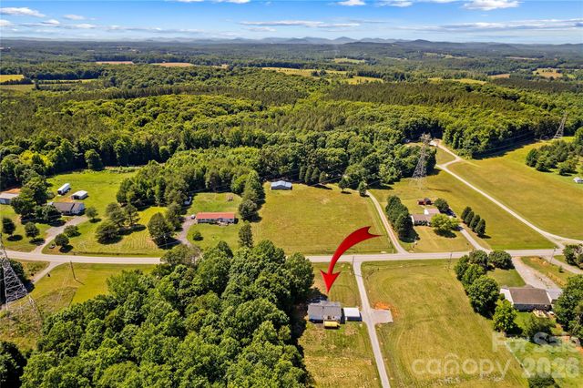 777 Midway Road, Statesville, NC 28625