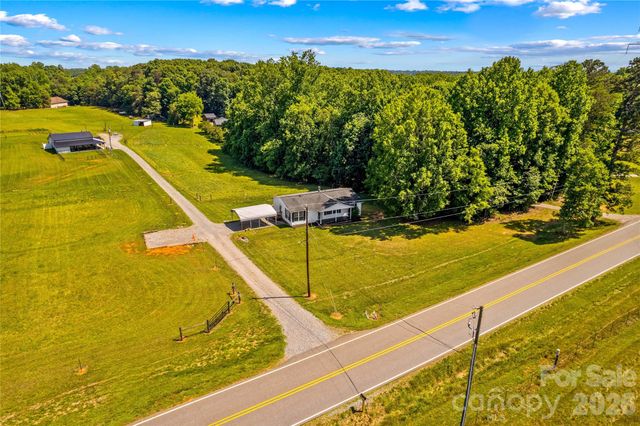 777 Midway Road, Statesville, NC 28625