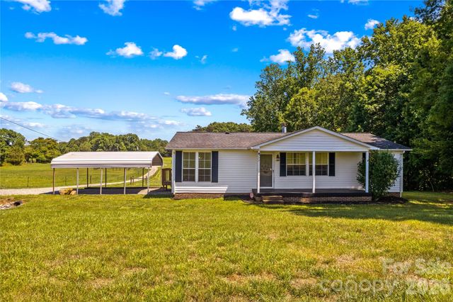 777 Midway Road, Statesville, NC 28625