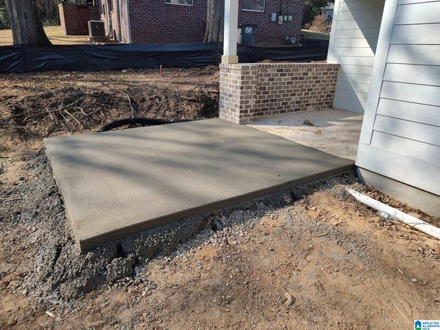 2208 LARKSPUR DRIVE, Hoover, AL 35226