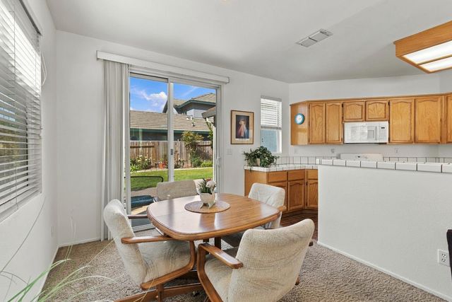 6401 Cedar Ranch Dr, Citrus Heights, CA 95621