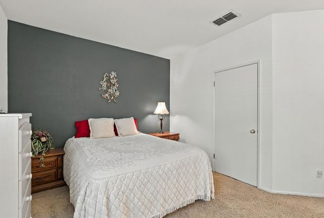 6401 Cedar Ranch Dr, Citrus Heights, CA 95621