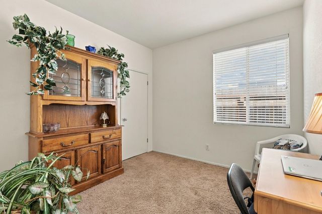 6401 Cedar Ranch Dr, Citrus Heights, CA 95621