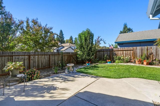 6401 Cedar Ranch Dr, Citrus Heights, CA 95621