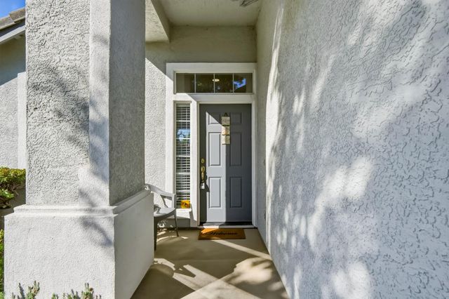 6401 Cedar Ranch Dr, Citrus Heights, CA 95621