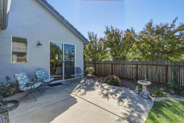 6401 Cedar Ranch Dr, Citrus Heights, CA 95621