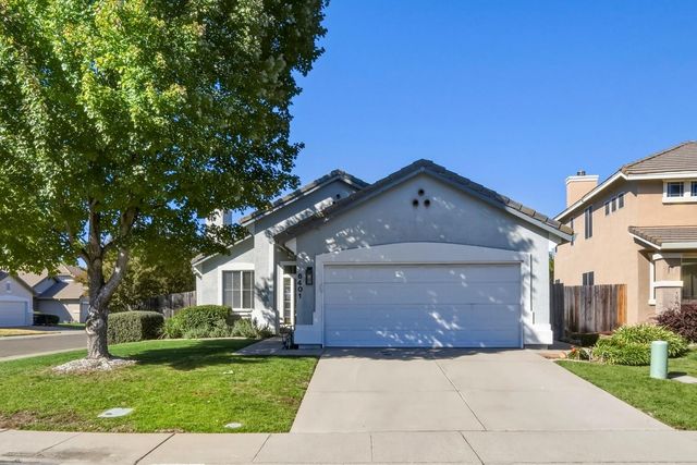 6401 Cedar Ranch Dr, Citrus Heights, CA 95621