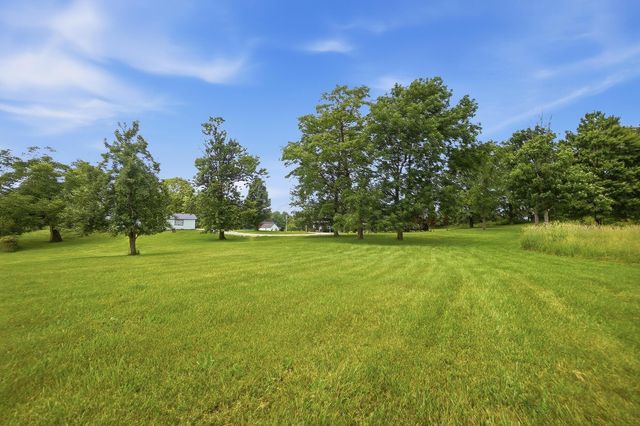 4838 Marion Road NW, Centerburg, OH 43011