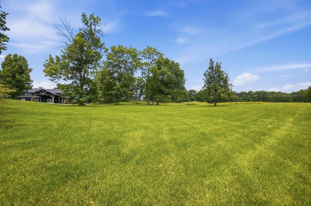 4838 Marion Road NW, Centerburg, OH 43011
