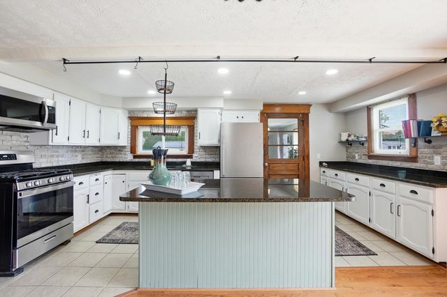 4838 Marion Road NW, Centerburg, OH 43011