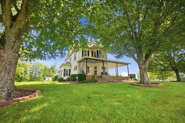 4838 Marion Road NW, Centerburg, OH 43011