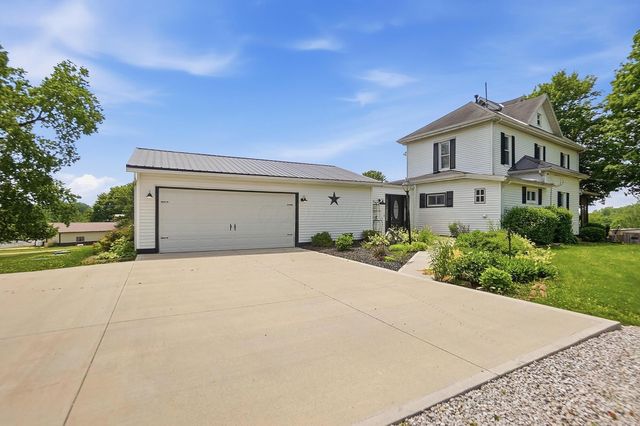 4838 Marion Road NW, Centerburg, OH 43011