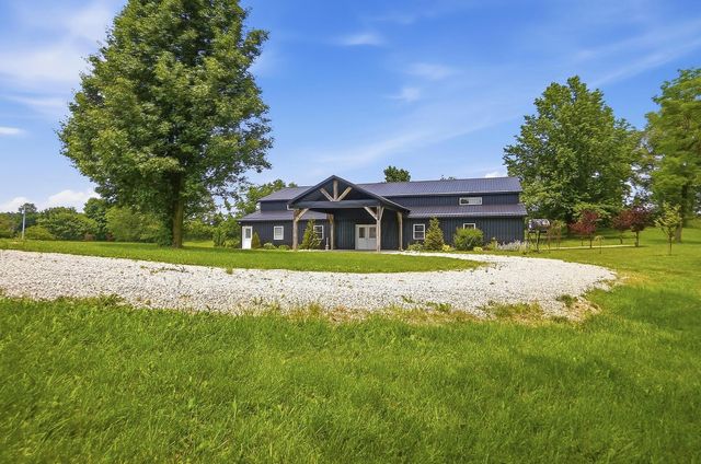 4838 Marion Road NW, Centerburg, OH 43011