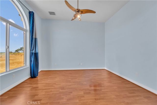 50725 70th W, Lancaster, CA 93536