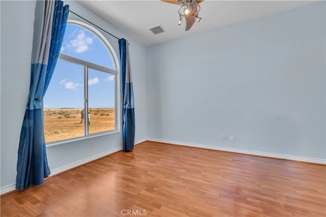 50725 70th W, Lancaster, CA 93536