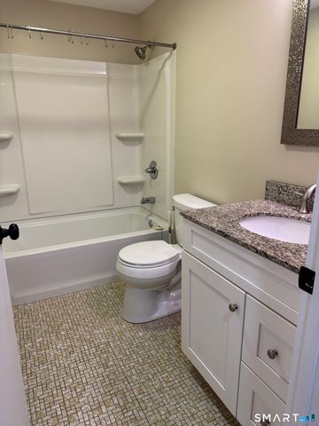 143 Main Street C, Manchester, CT 06042