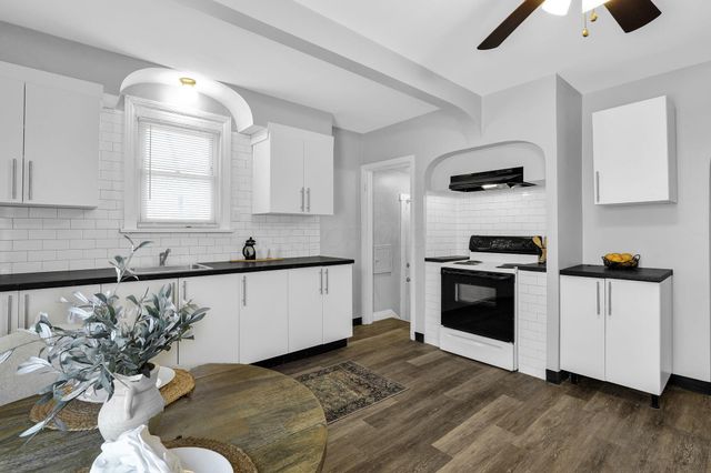 1366 Duxberry Avenue, Columbus, OH 43211